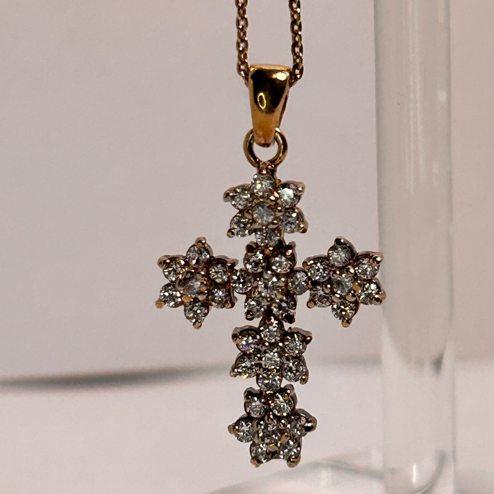 Italian .925 Silver Moissanite Floral Cross Pendant&Necklace